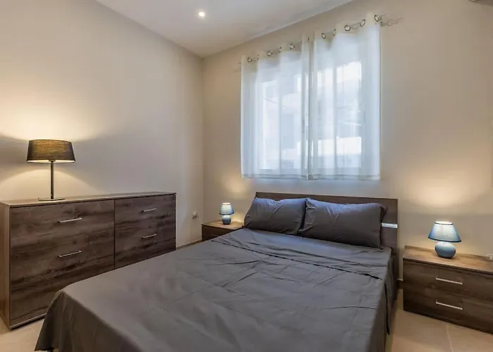 New 1min Walk To Seafront *