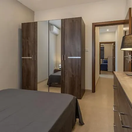 New 1min Walk To Seafront * St. Paul's Bay